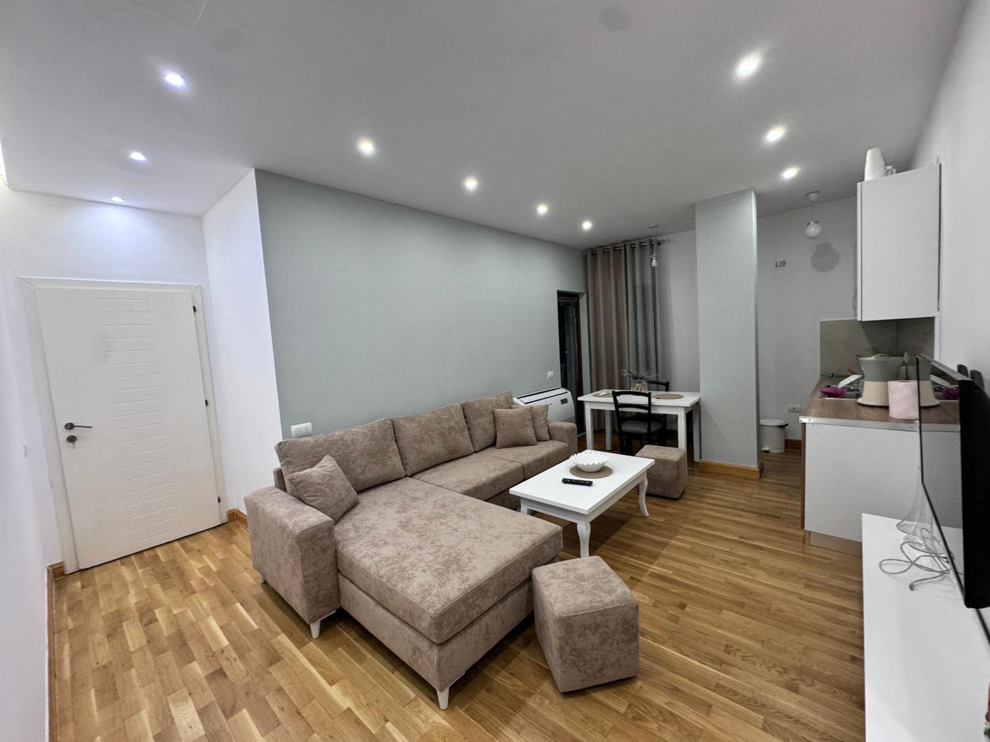 Ecoluxe Penthouse Apartment Tirana